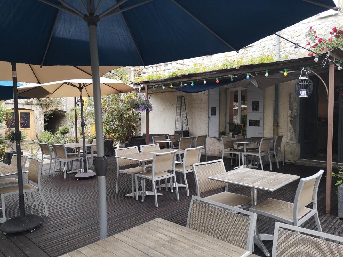 Auberge De L Helvie Chez Coco & Ricou Valvigneres Exteriör bild