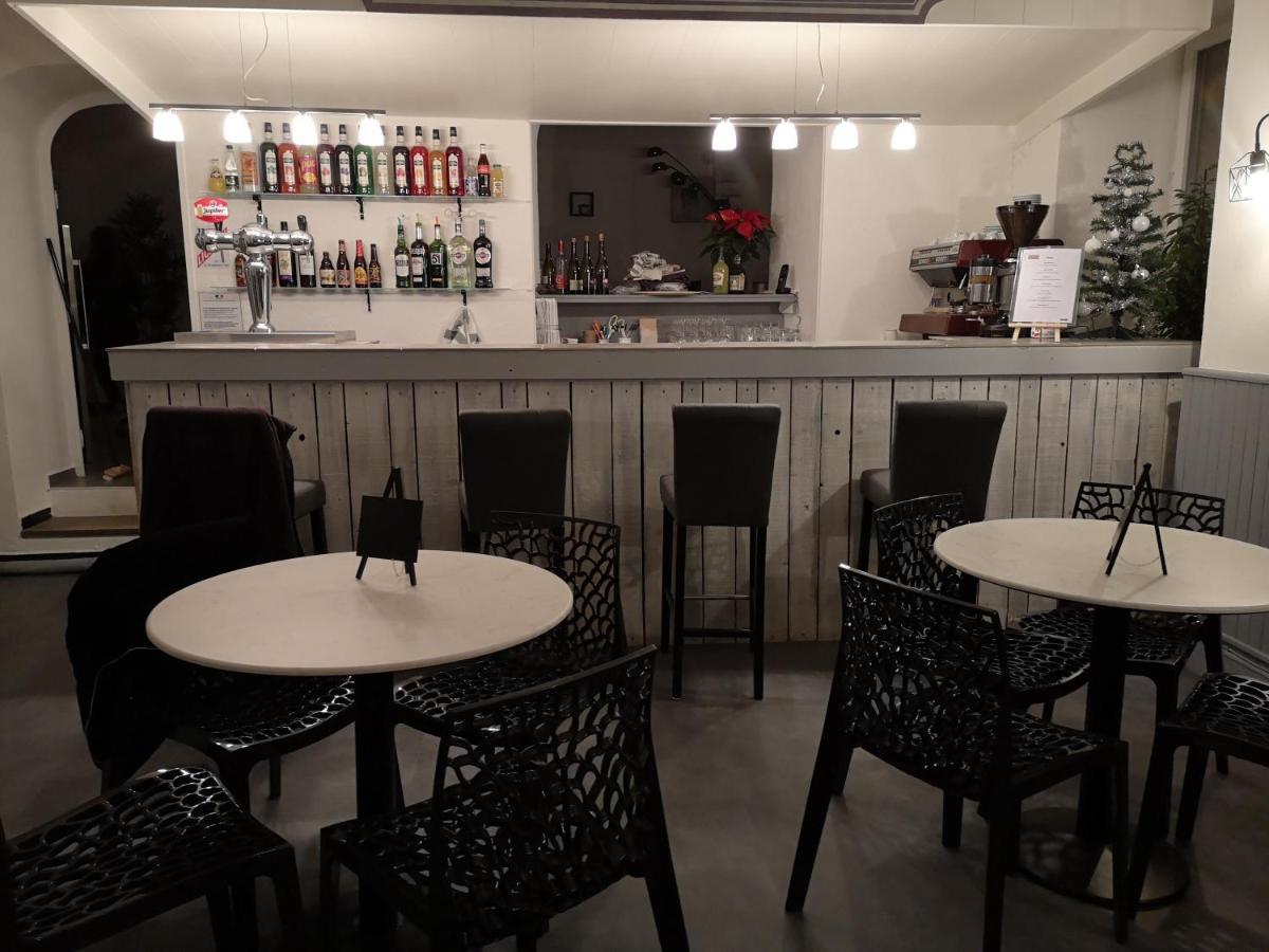 Auberge De L Helvie Chez Coco & Ricou Valvigneres Exteriör bild