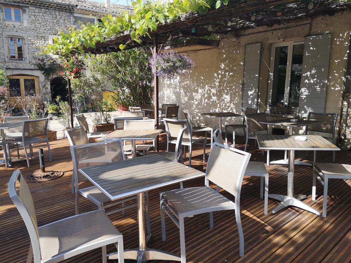 Auberge De L Helvie Chez Coco & Ricou Valvigneres Exteriör bild