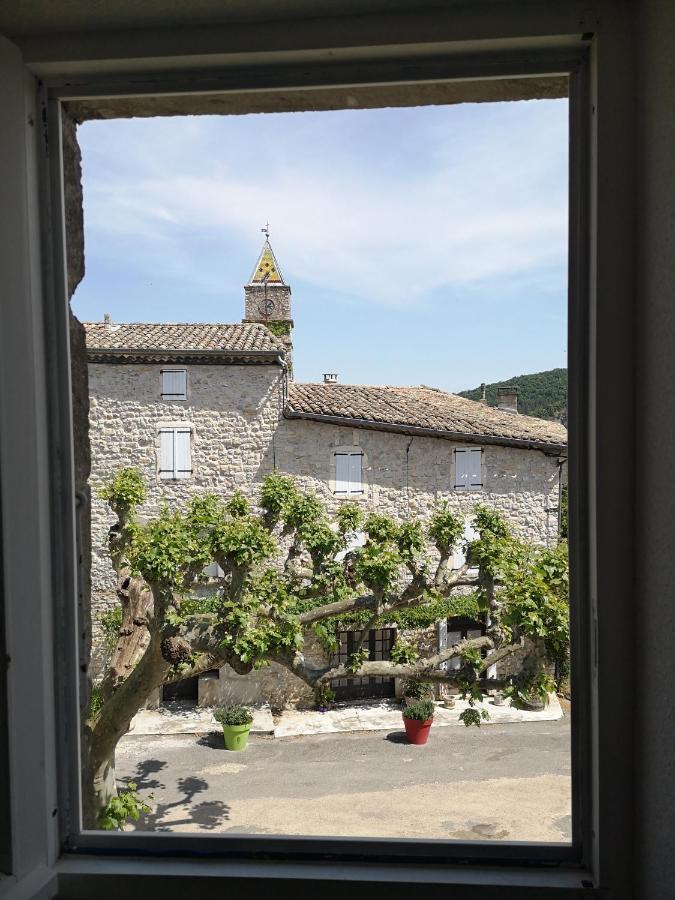 Auberge De L Helvie Chez Coco & Ricou Valvigneres Exteriör bild