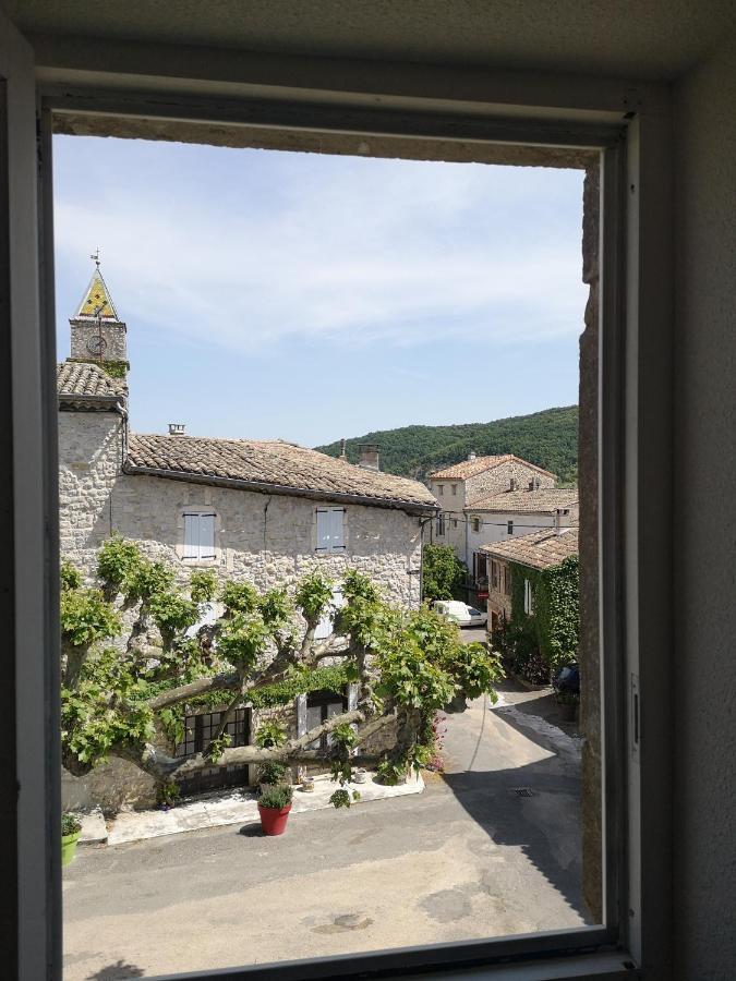 Auberge De L Helvie Chez Coco & Ricou Valvigneres Exteriör bild